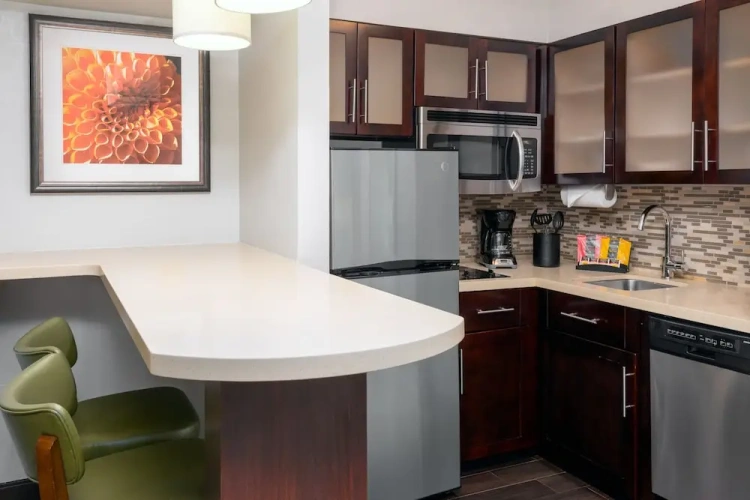 1 Bedroom Suite