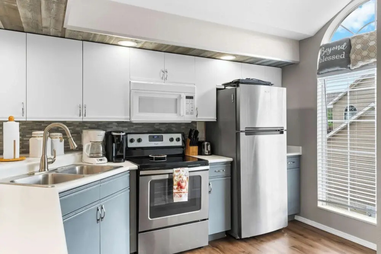 Lakeside Bliss Retreat 2 BDR