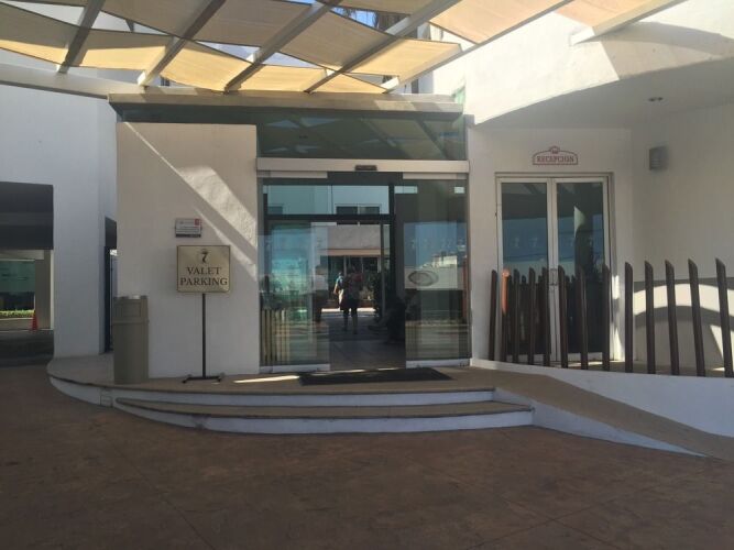 Imagen de Seven Crown Express &amp; Suites Cabo San Lucas