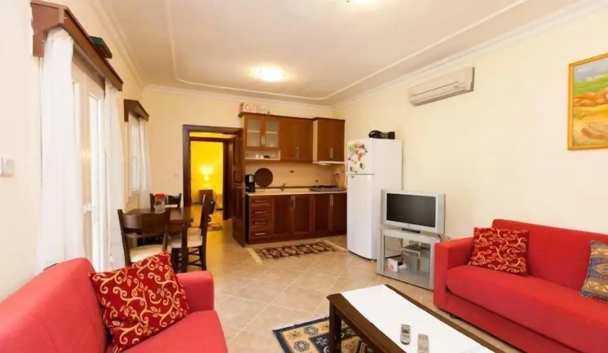 2 Bedrooms Villa