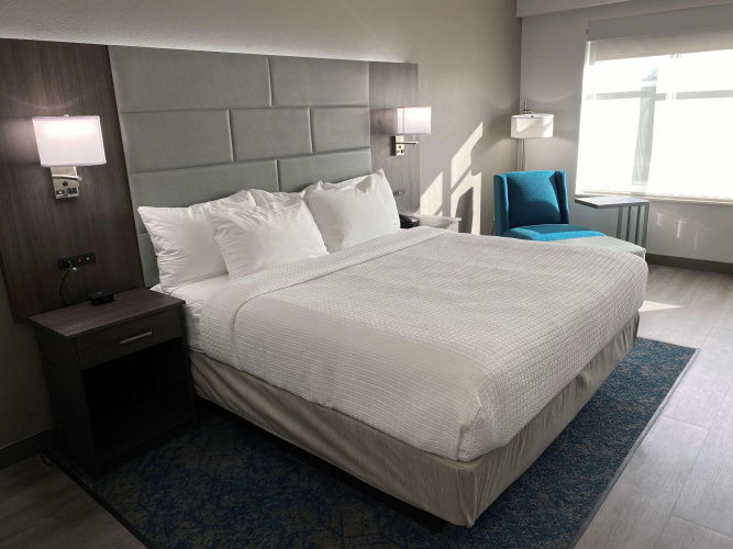 Best Western Plus Executive Residency Antioch Inn photo 7