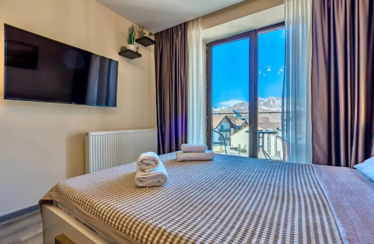 GVC 510-2 New Gudauri Mountain view