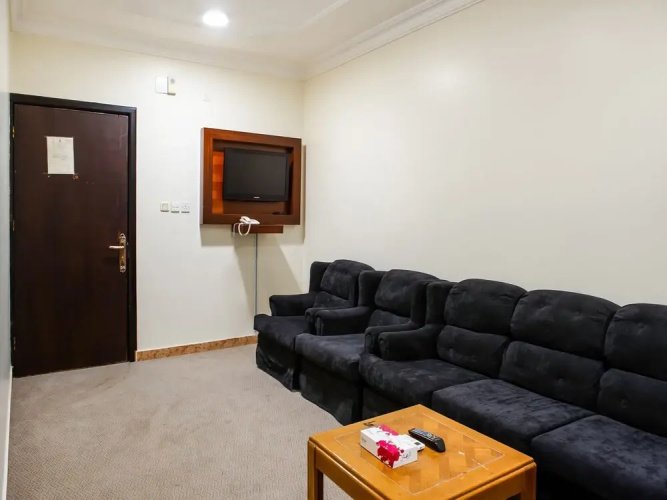 OYO 525 Rose Plaza1