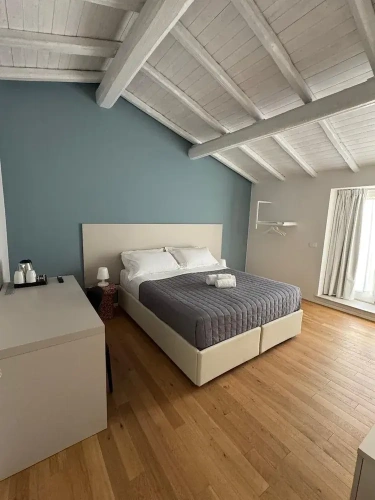Standard Double room with courtyard view