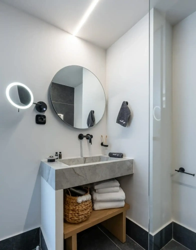 Standard Triple room with city view