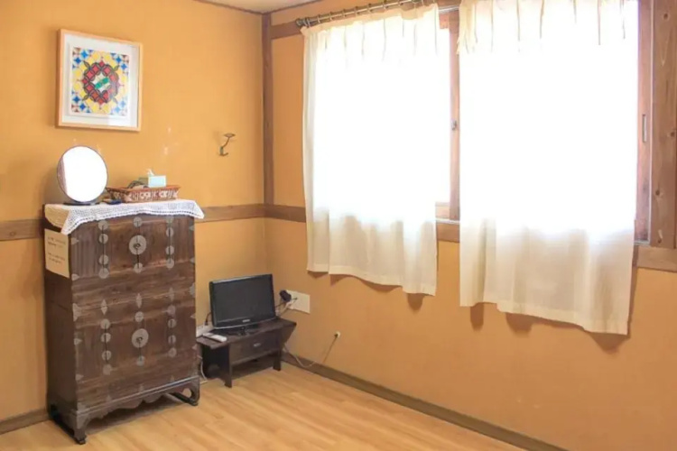 Haengjin Guesthouse