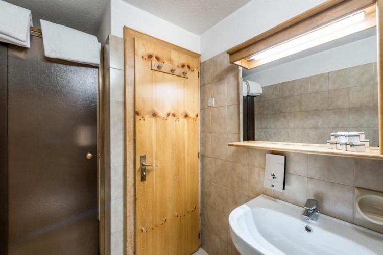 1 Bedroom Attic Apartment