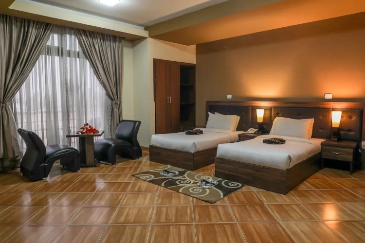 Standard Twin room with balcony