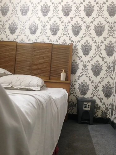Hotel Nyzote Inn