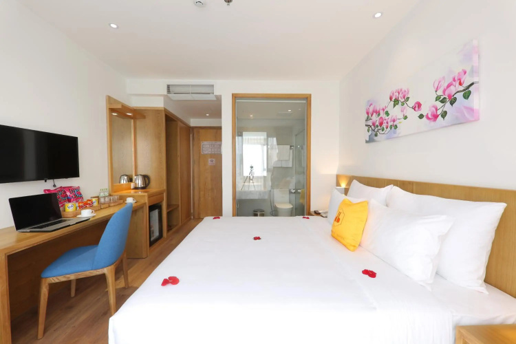 Cordial Hotel