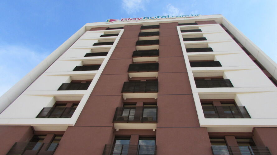 Play Hotel Over view