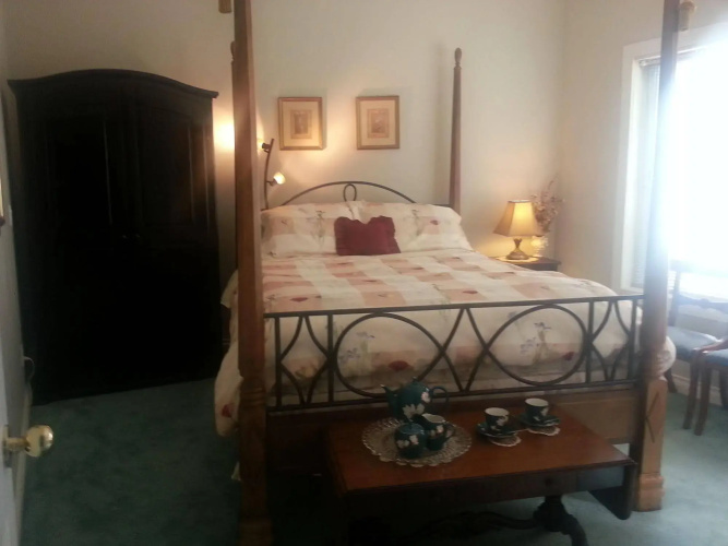 By the Sea BnB Sidney BC