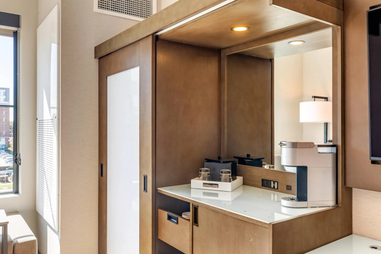 Cambria Hotel New Haven University Area photo 10