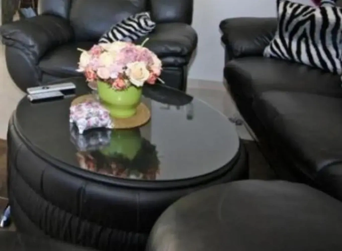 4 Bedrooms Apartment