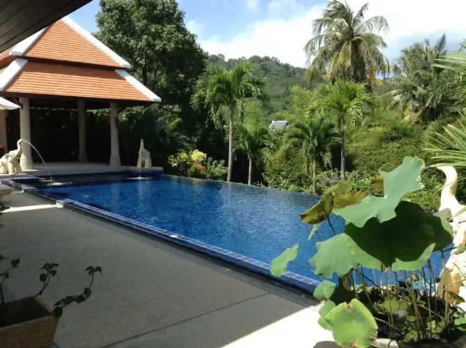 Ban Bua Luxury Villa