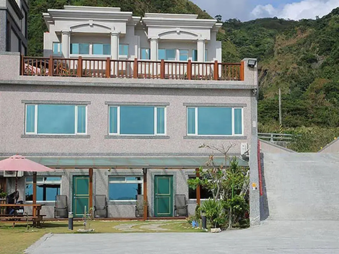 Oceans Nice Neighbor Bed and Breakfast