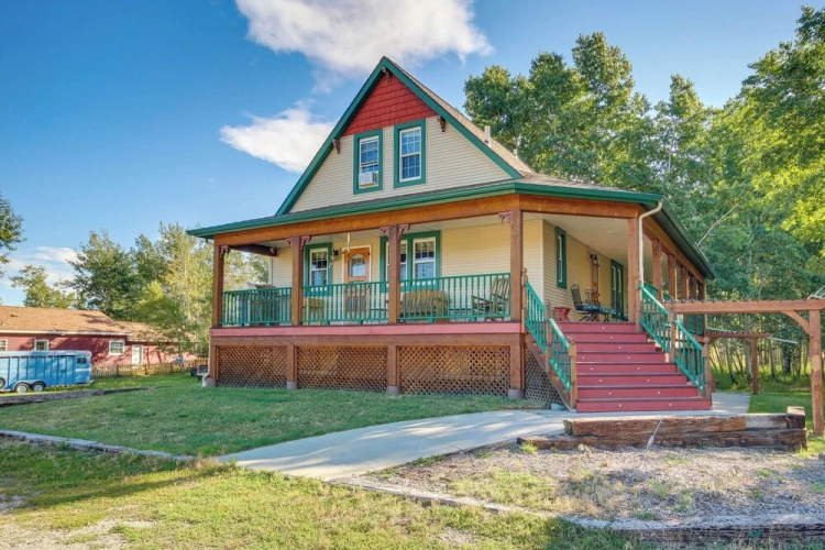 6 Bedrooms Cottage with balcony