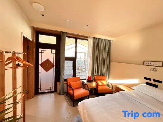 Standard Double room with view