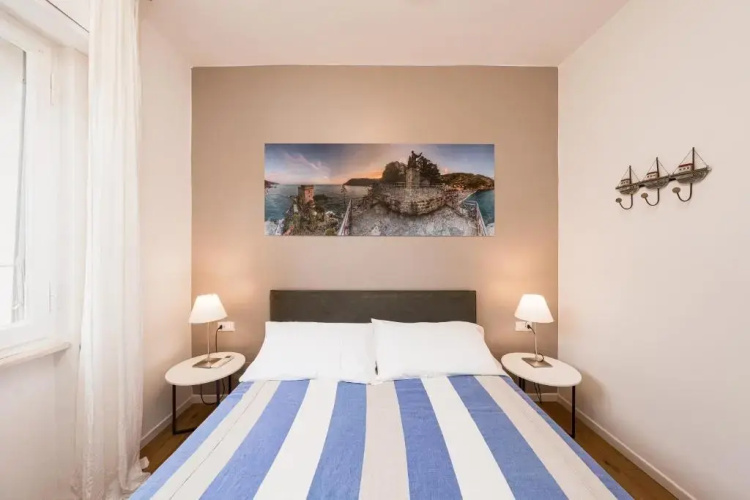 Poseidon Apartment 011019-LT-0180