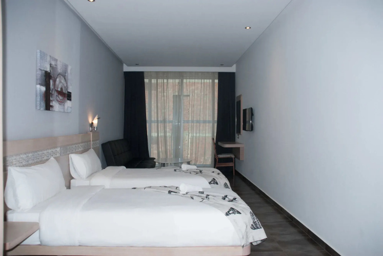 Hotel A44