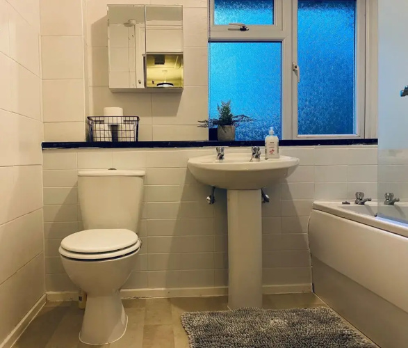 Farnham 3 Bed House