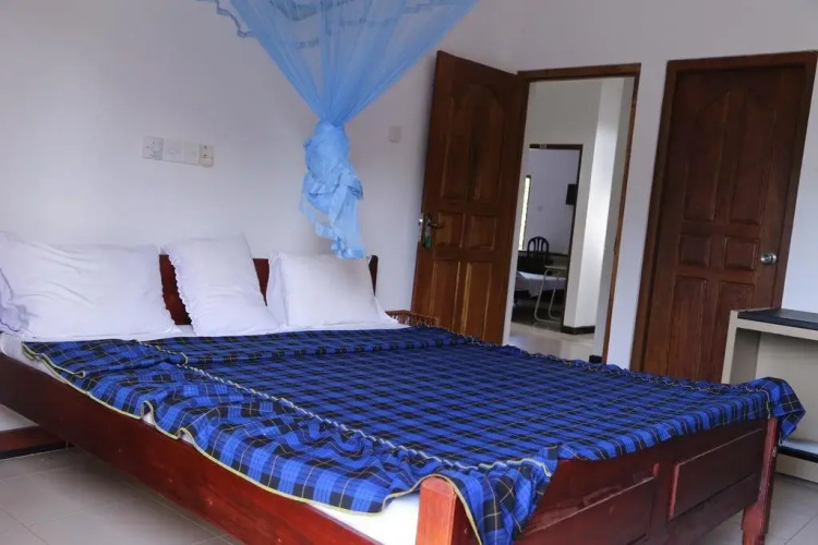Hotel Whitehouse