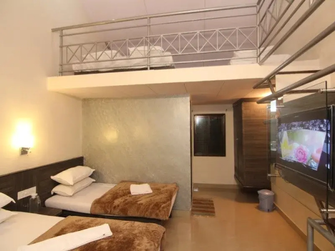 Shri Laxmi Narayan Bungalow