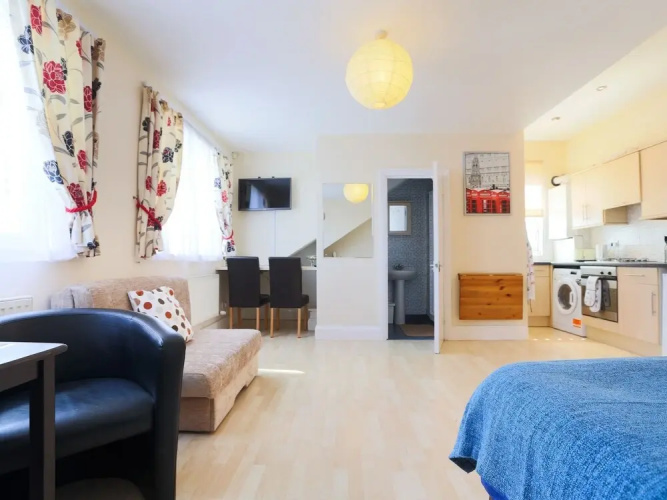 Spacious Studio in Harrow 46c