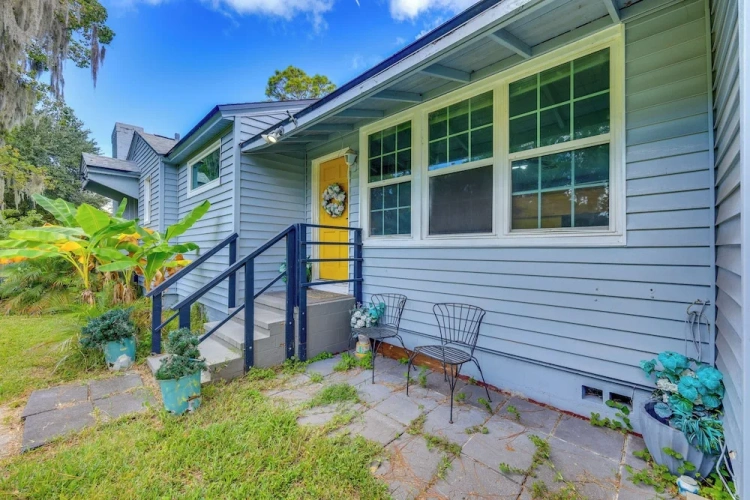 3 Bedrooms Cottage
