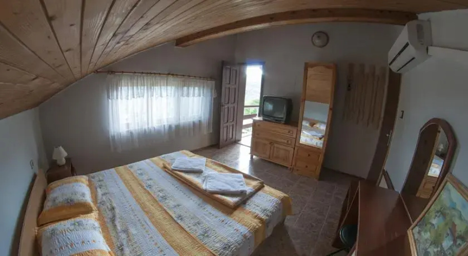 Sluncho Guest House