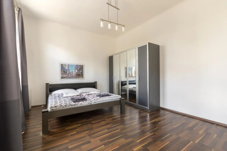 Spacious Apartment in Center with Terrace
