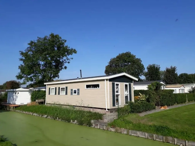 3 Bedrooms Chalet