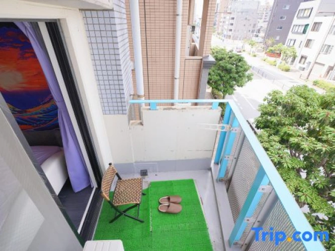 4 minutes from Shinjuku central. Comfortable bed. Cyber Shinjuku Room