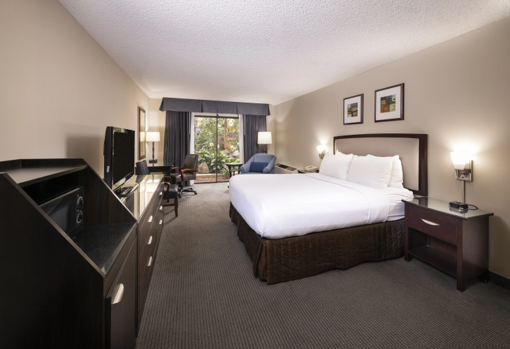 Concord Plaza Hotel