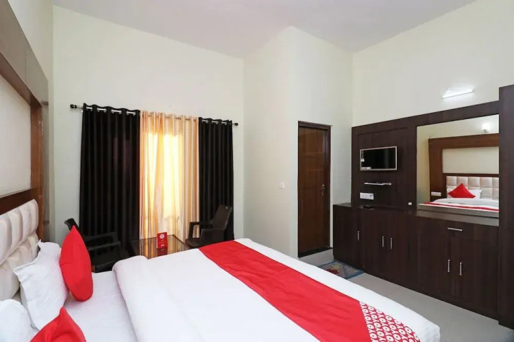Oyo 26757 Mds Residence