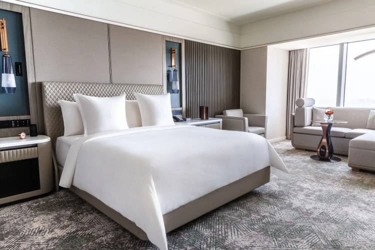 Four Seasons Hotel Riyadh At Kingdom Center