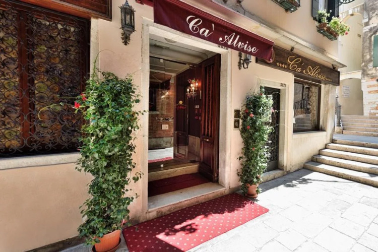 Hotel Ca' Alvise Over view