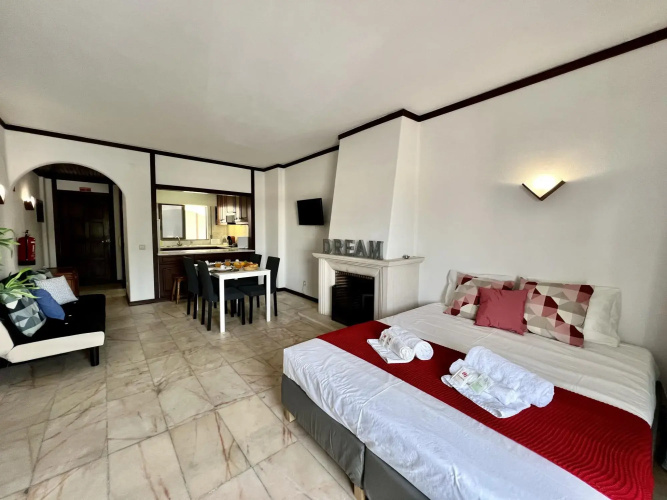 Albufeira Central 3 With Pool by Homing