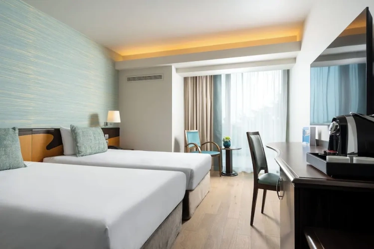 Superior Twin room with balcony