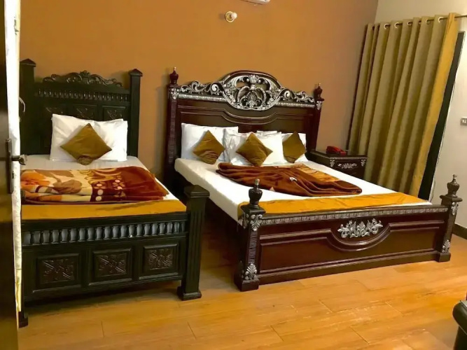 Step Inn Guest House