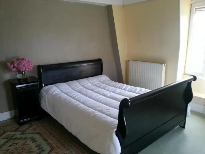 4 Bedrooms Cottage