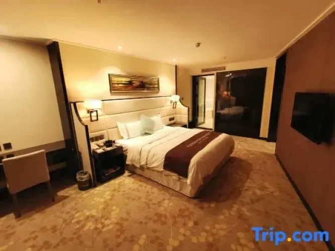 Deluxe Double Suite