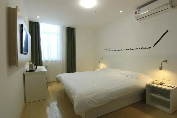 Motel 168 Shanghai Nanjing Road