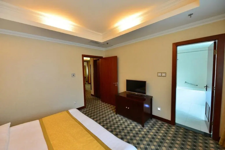 Long Ge Hotel