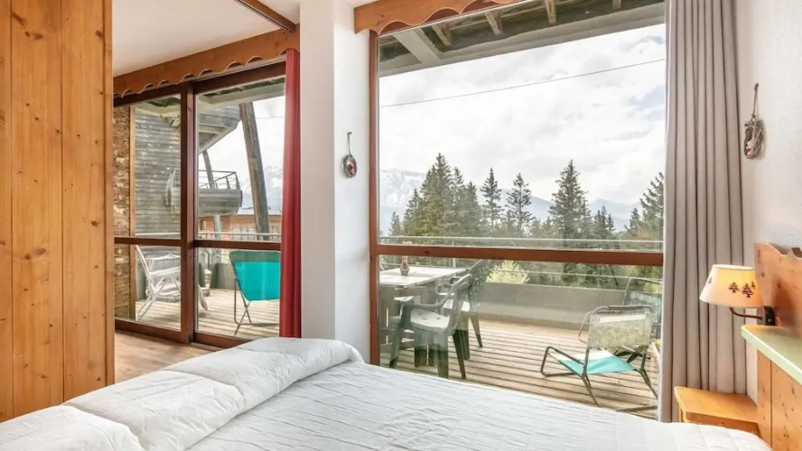 Terraced Escape in Chamrousse