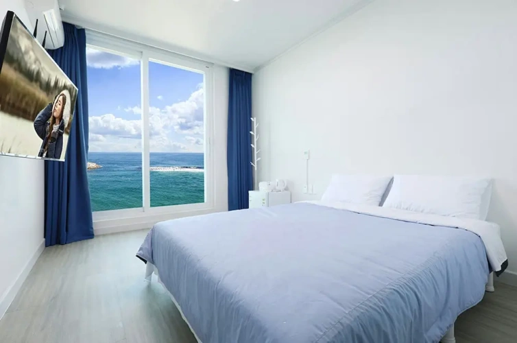 Standard room with ocean view