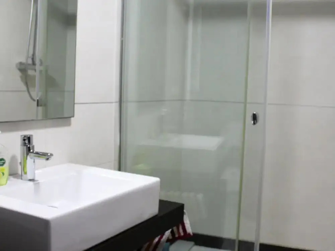 Precioso apartamento al lado de las Torres de Serrano