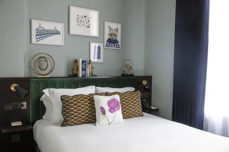 Small Double room