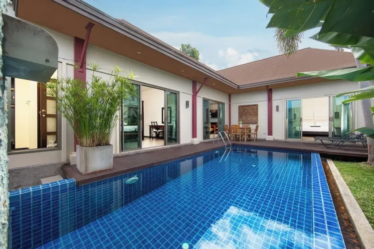 2 Bedrooms Villa