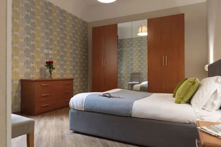 Roommo Apartments